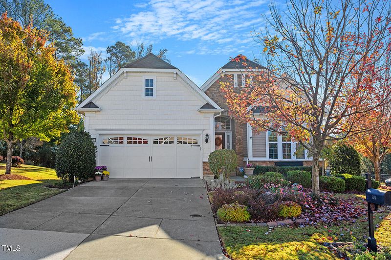 504 Spinnaker Ct, Cary, NC 27519