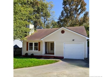 504 Stone Way Ct, Fayetteville, NC 28301