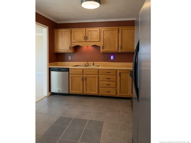 504 Stone Way Ct, Fayetteville, NC 28301