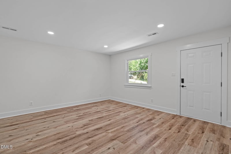 504 Tuliptree Rd, Hillsborough, NC 27278