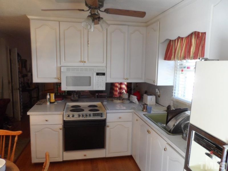 504 Wedgewood Ave, Zebulon, NC 27597