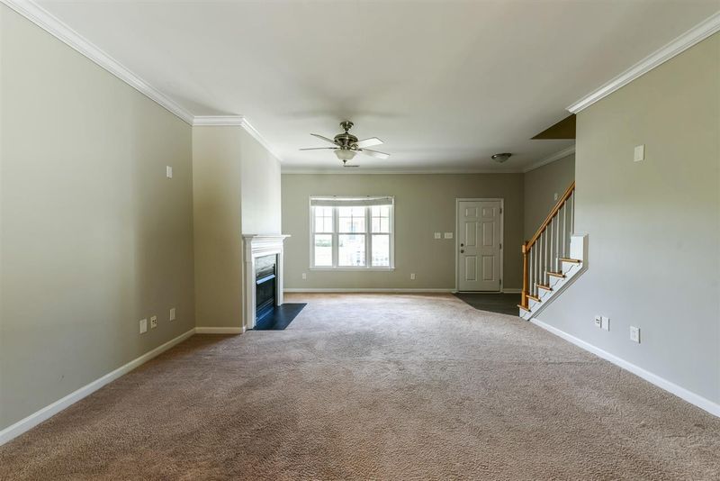 50406 Governors Dr, Chapel Hill, NC 27517