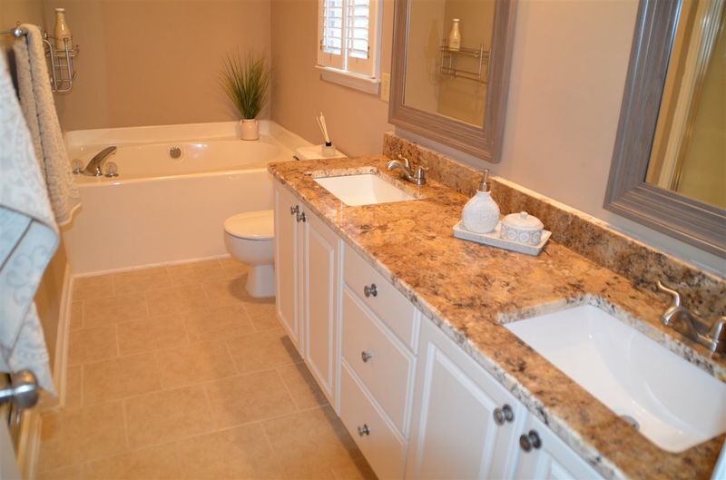 5041 Knightsbridge Way, Raleigh, NC 27604