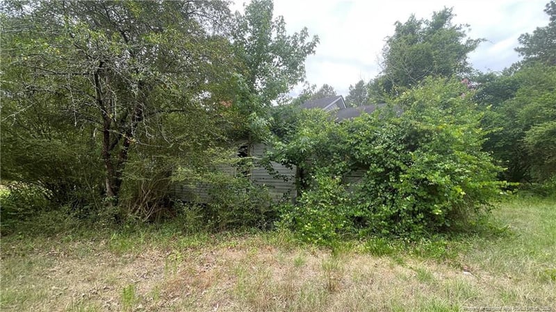 5041 Sanderosa Rd, Fayetteville, NC 28312