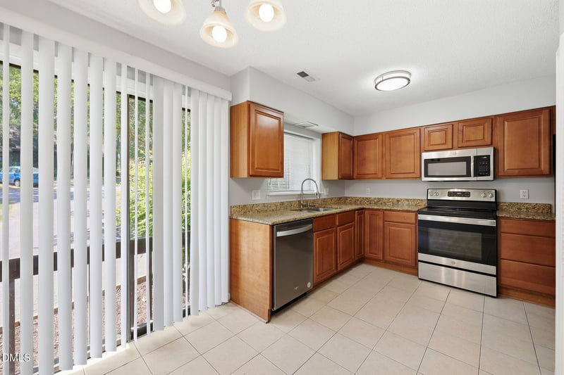 5043 Tall Pines Ct, Raleigh, NC 27609