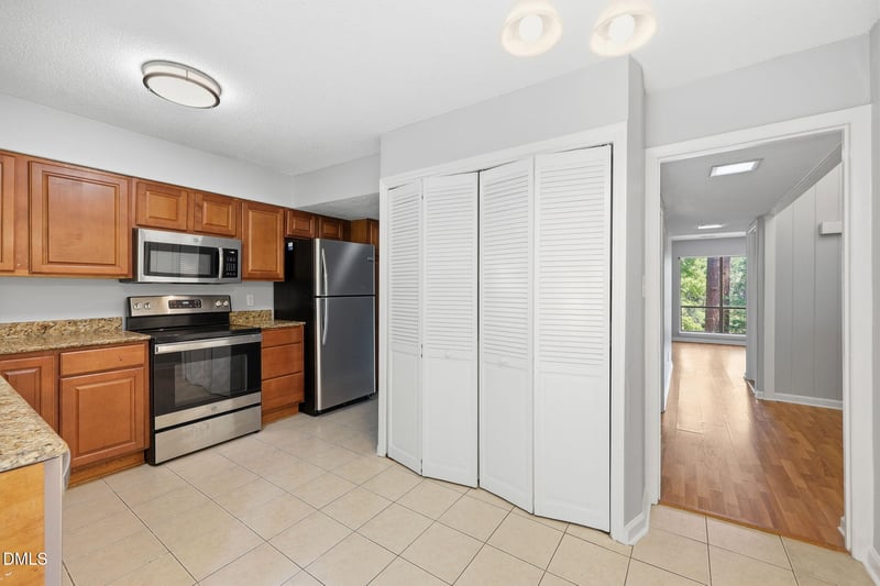 5043 Tall Pines Ct, Raleigh, NC 27609