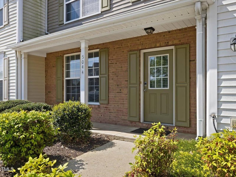 5044 Brooke Lauren Ln, Raleigh, NC 27616