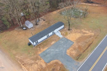 5045 Nc 96 , Four Oaks, NC 27524