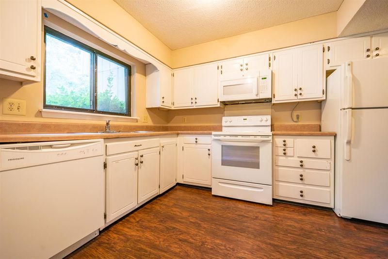 5047 Tall Pines Ct #5047, Raleigh, NC 27609