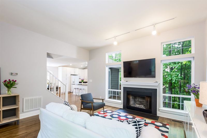 505-A Monroe St, Chapel Hill, NC 27516