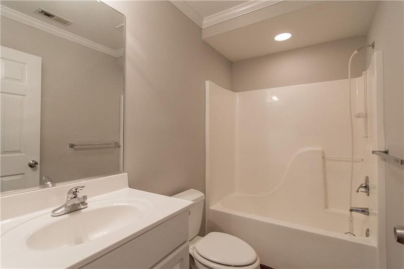 505 Alamance Rd #105, Burlington, NC 27215