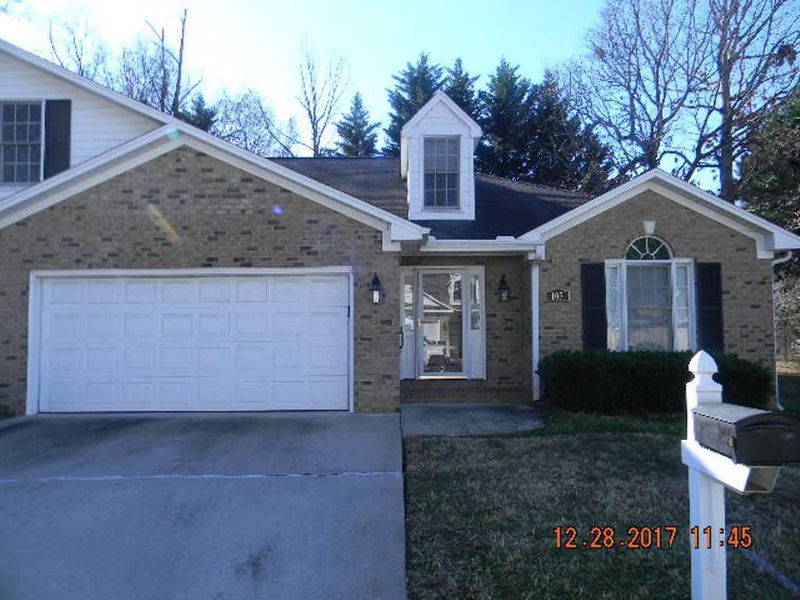 505 Alamance Rd #107, Burlington, NC 27215