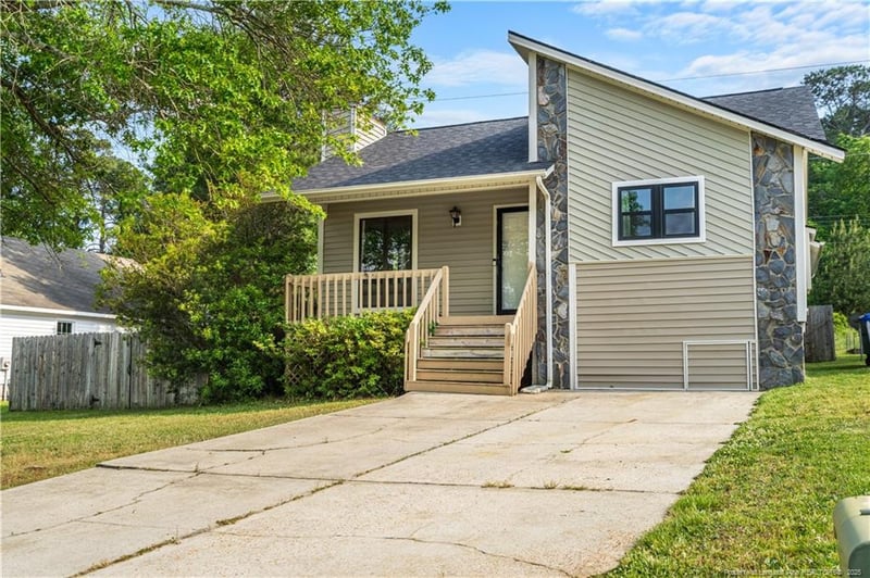 505 Andover Rd, Fayetteville, NC 28311