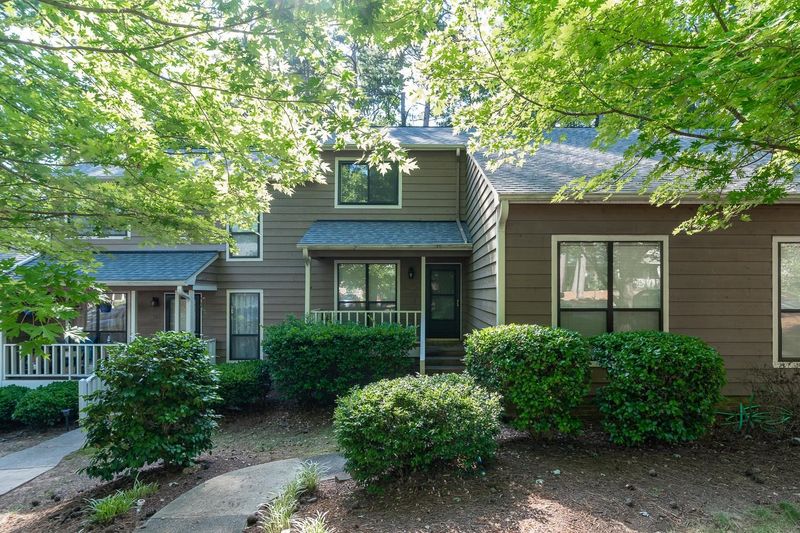 505 Applecross Dr, Cary, NC 27511