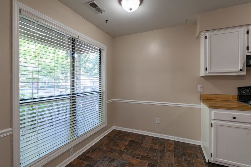 505 Applecross Dr, Cary, NC 27511
