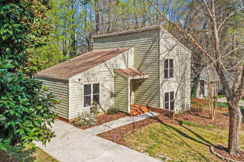505 Ashebrook Dr, Raleigh, NC 27609