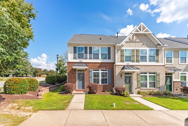 505 Berry Chase Way, Cary, NC 27519
