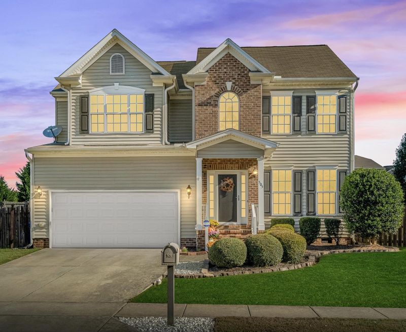 505 Blue Lake Dr, Mebane, NC 27302