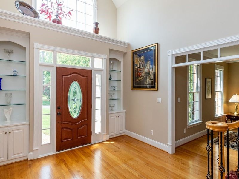 505 Bridewell Ct, Cary, NC 27518