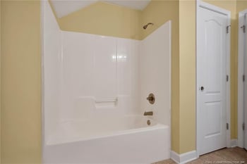 505 Collinwood Dr, Raeford, NC 28376