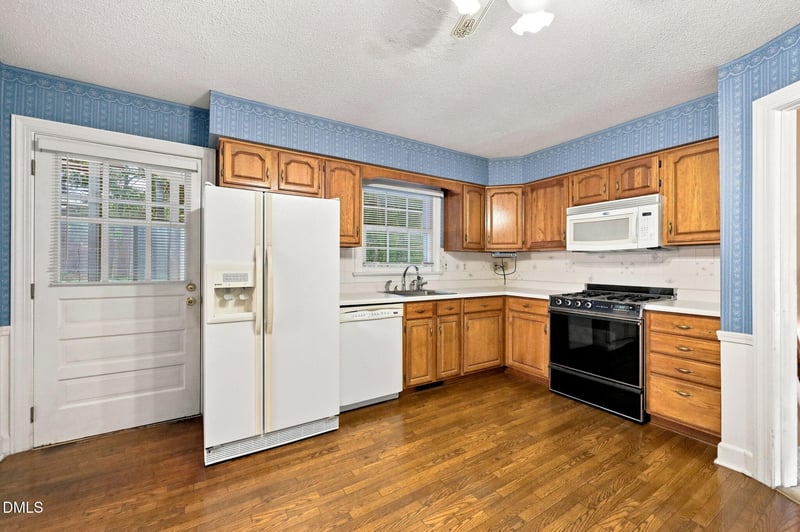 505 Currituck Dr, Raleigh, NC 27609