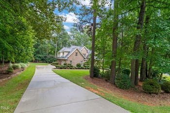 505 Deerhaven Ct, Hillsborough, NC 27278