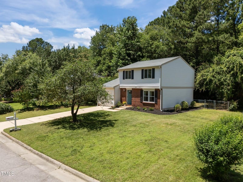 505 Drolmond Dr, Raleigh, NC 27615