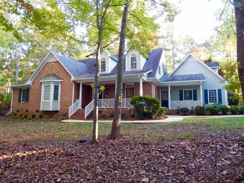 505 Edburton Ct, Hillsborough, NC 27278