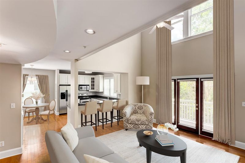 505 Florence St #202, Raleigh, NC 27613