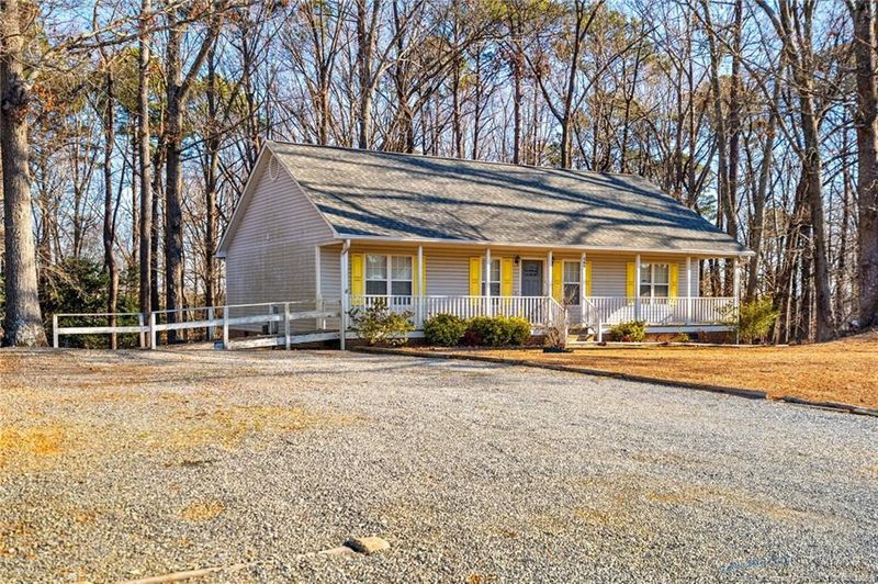 505 Hiking Trl, Benson, NC 27504