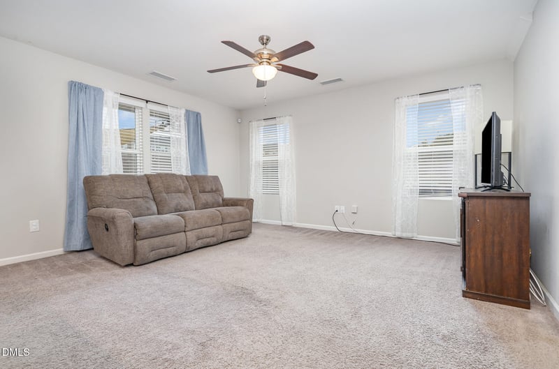 505 Houndstooth Ln, Wendell, NC 27591