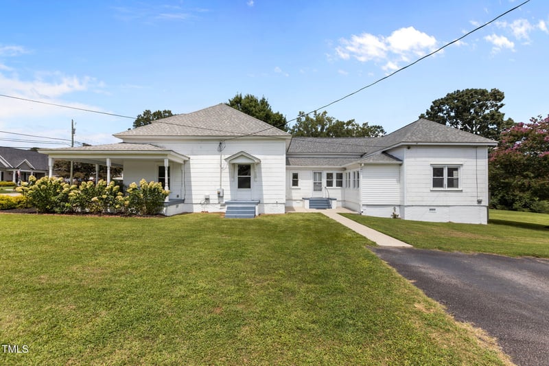 505 Hughes St, Apex, NC 27502