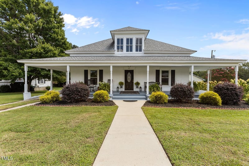 505 Hughes St, Apex, NC 27502