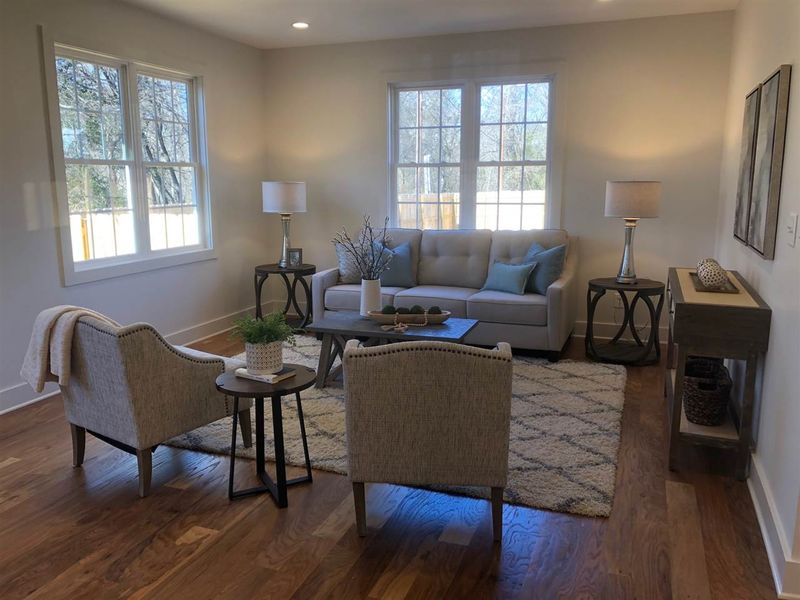 505 Latimer Dr, Hillsborough, NC 27278