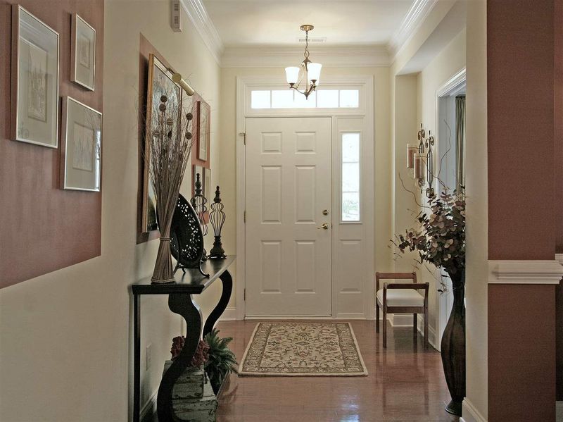 505 Quaker Dell Ln, Cary, NC 27519