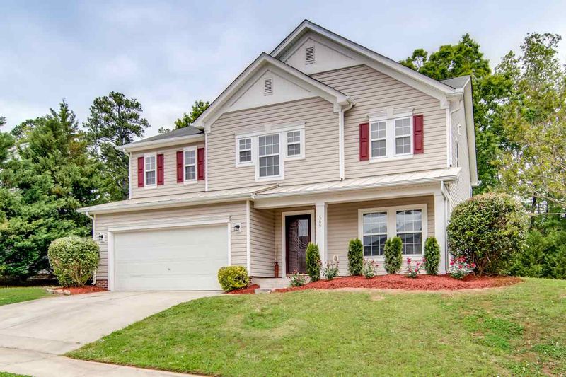 505 Ravenstone Ln, Durham, NC 27703