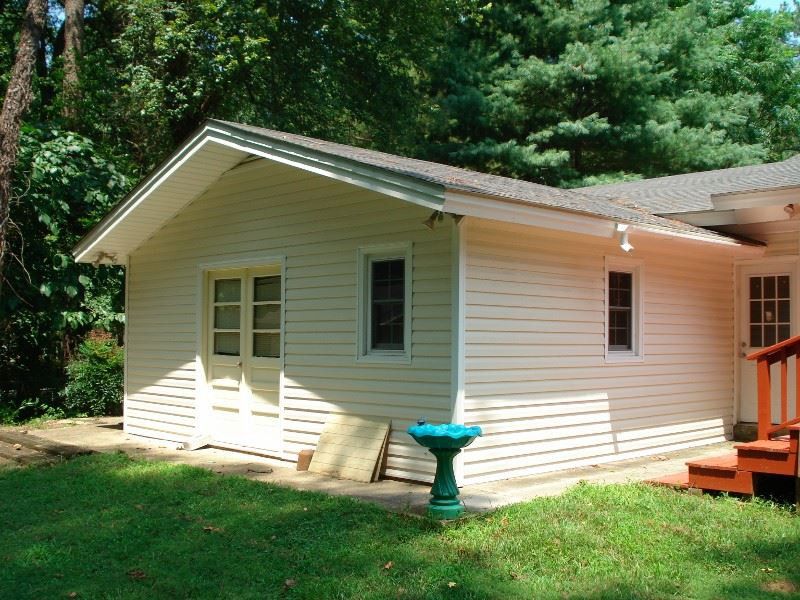 505 Roxanne Dr, Raleigh, NC 27603