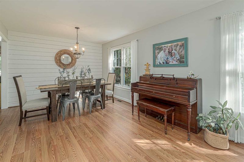 505 Sandy Point Way, Holly Springs, NC 27540