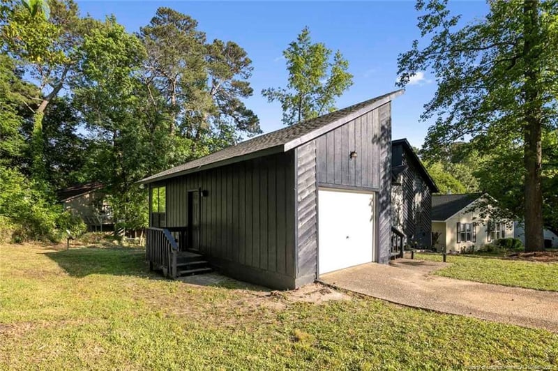 505 Toxaway Ct, Fayetteville, NC 28314