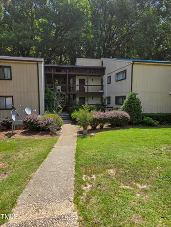5052 Flint Ridge Pl, Raleigh, NC 27609