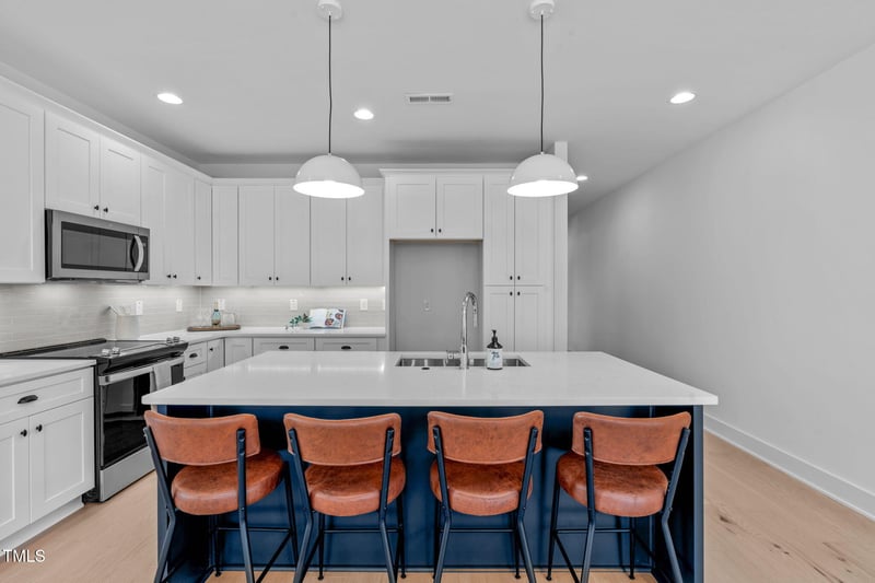 5053 Lundy Dr #102, Raleigh, NC 27606