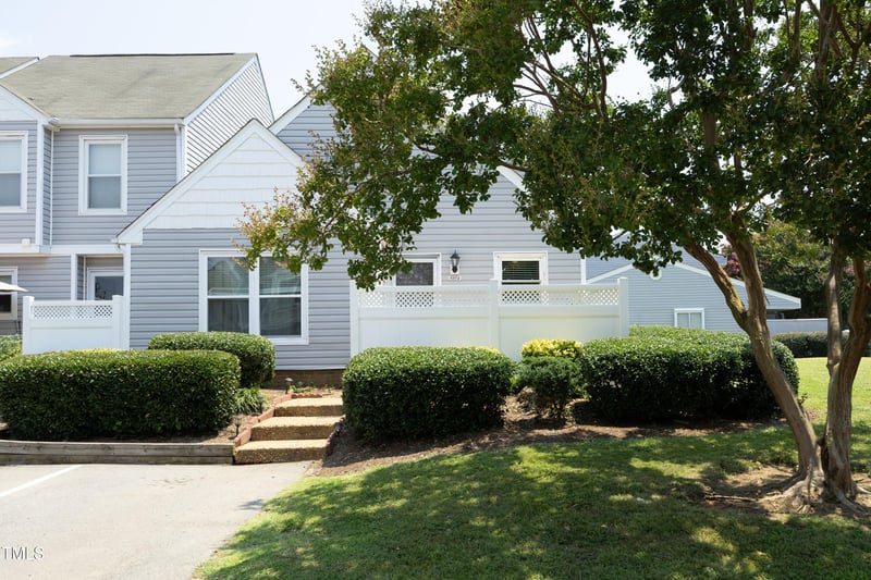 5054 Avenida Del Sol Dr, Raleigh, NC 27616