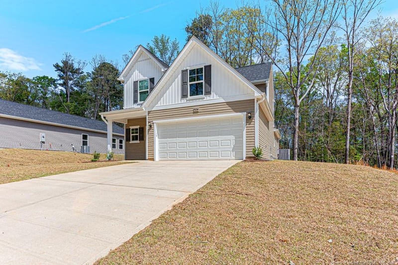 5054 Tyndall Dr, Sanford, NC 27330