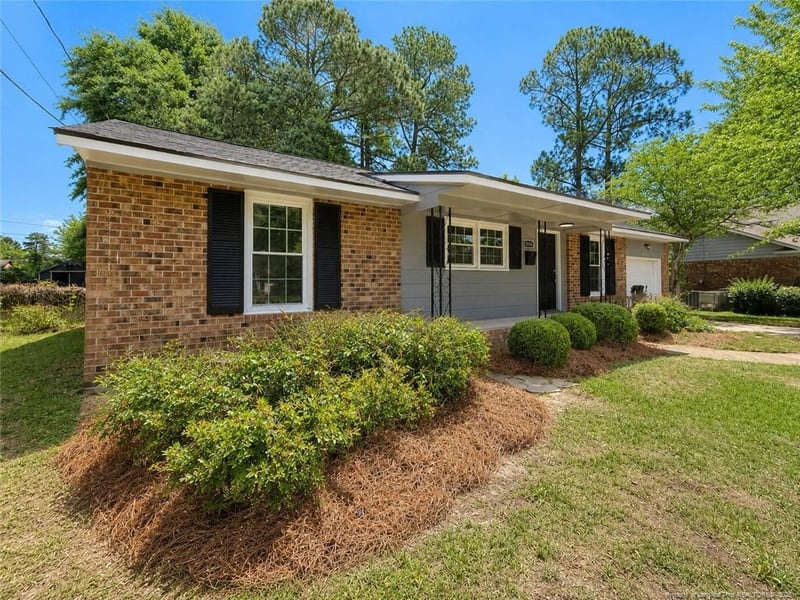 5056 Hampshire Dr, Fayetteville, NC 28311