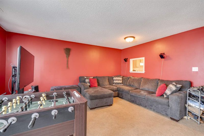 5058 Avenida Del Sol Dr, Raleigh, NC 27616