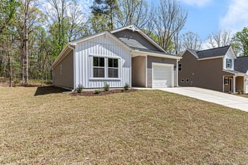 5058 Tyndall Dr, Sanford, NC 27330