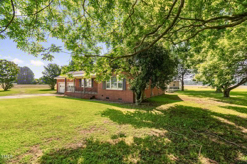 5058 Wayne Memorial Dr, Goldsboro, NC 27534