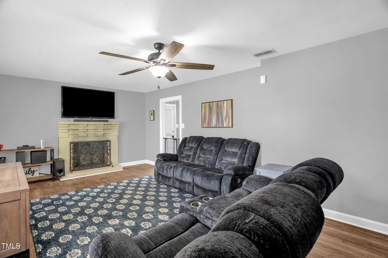 5058 Wayne Memorial Dr, Goldsboro, NC 27534