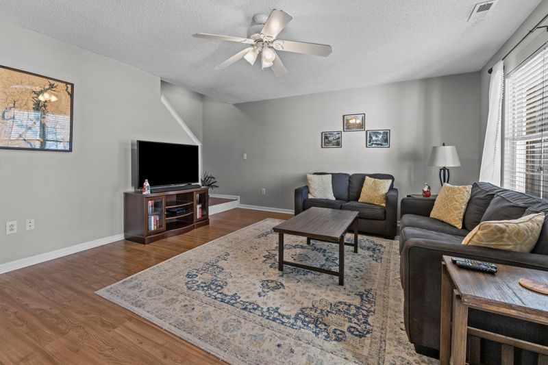506 Ashford Ln, Durham, NC 27713