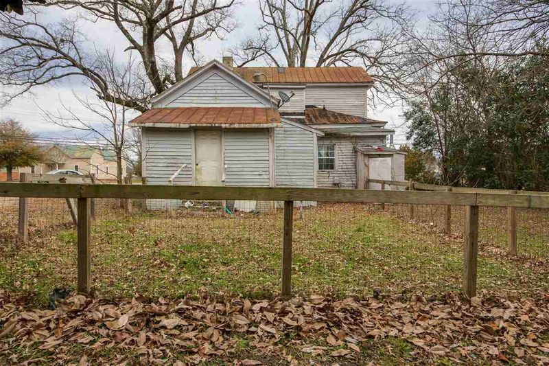 506 E Broad St, Dunn, NC 28334